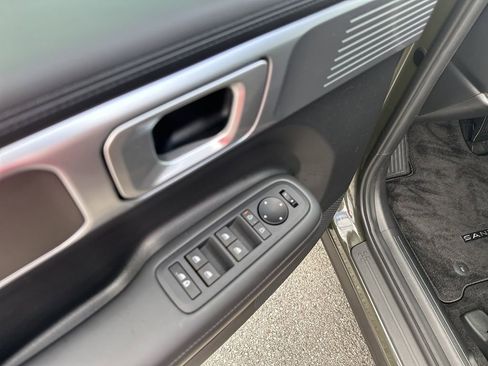 Used 2025 Hyundai Santa Fe SEL FWD image 17
