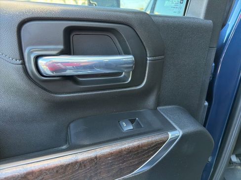 Used 2020 GMC Sierra 2500 Denali w/ Technology Package image 24