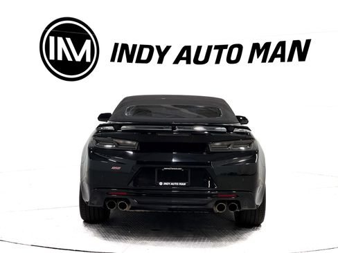 Used 2018 Chevrolet Camaro SS RWD image 5