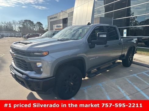 Used 2025 Chevrolet Silverado 2500 Custom w/ Custom Value Package image 1