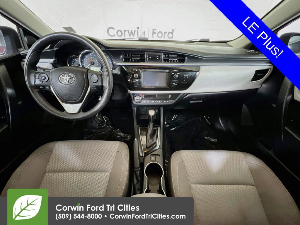 Used 2016 Toyota Corolla LE FWD image 7