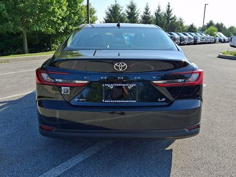 Certified 2025 Toyota Camry LE FWD image 5