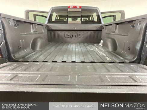 Used 2018 GMC Sierra 1500 SLT image 13