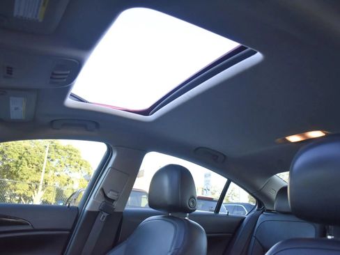 Used 2013 Buick Regal Premium FWD image 12