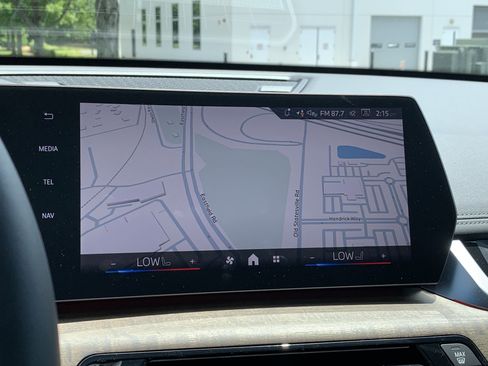 Used 2025 BMW X1 xDrive28i w/ Technology Package image 28