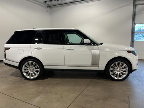 Used 2019 Land Rover Range Rover Supercharged AWD/4WD image 2