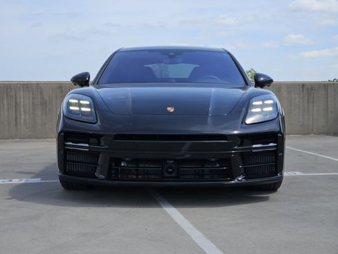 Used 2026 Porsche Panamera GTS image 11
