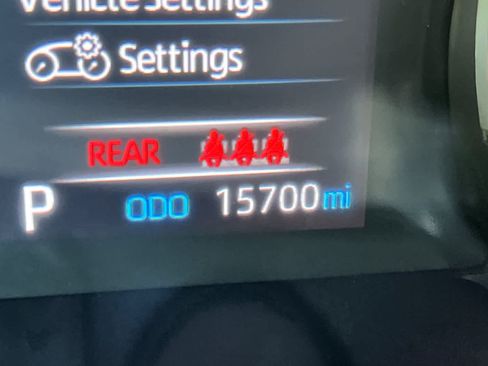 Certified 2022 Toyota RAV4 LE AWD/4WD image 28