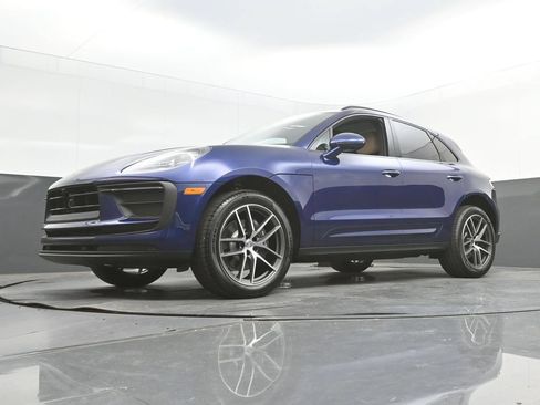 New 2026 Porsche Macan AWD/4WD image 33
