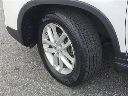 Used 2015 Kia Sorento LX image 27