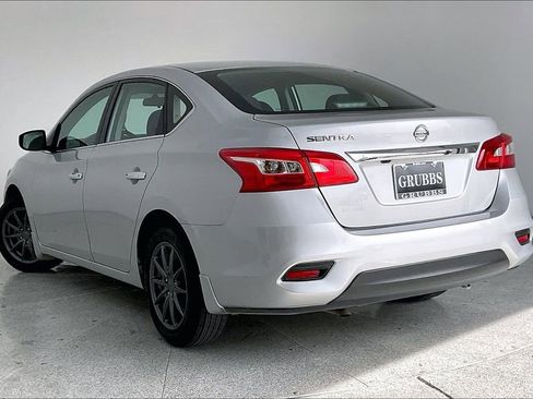 Used 2019 Nissan Sentra S image 17