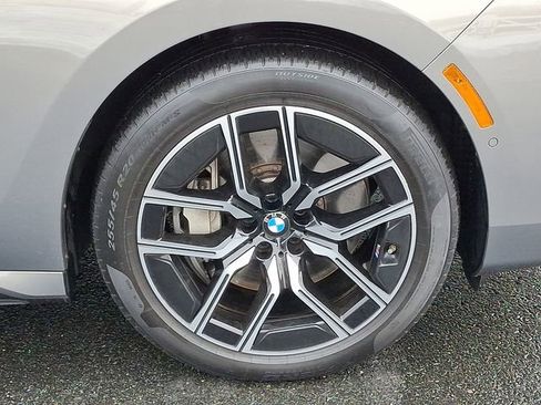 Used 2023 BMW 760i xDrive image 8