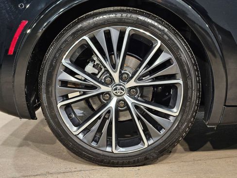 Used 2025 Toyota Prius Limited w/ Limited Premium Package image 17