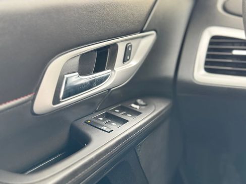 Used 2017 GMC Terrain SLE image 35