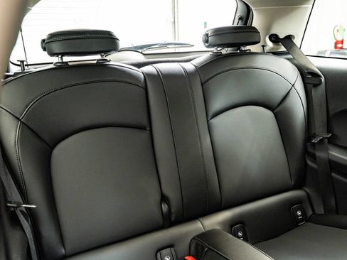 Used 2018 MINI Cooper 2-Door Hardtop FWD image 42