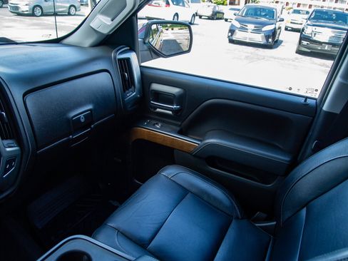 Used 2018 Chevrolet Silverado 1500 LTZ w/ Sport Package AWD/4WD image 15