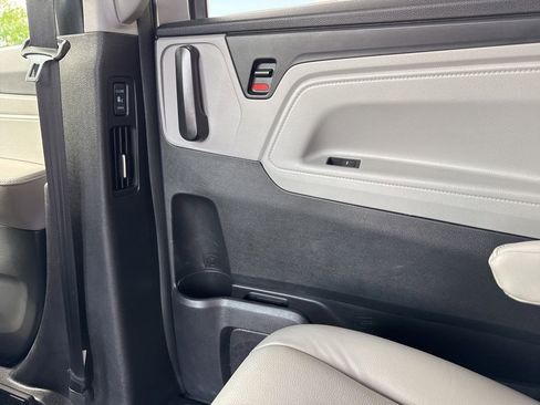 Used 2022 Honda Odyssey EX-L image 19