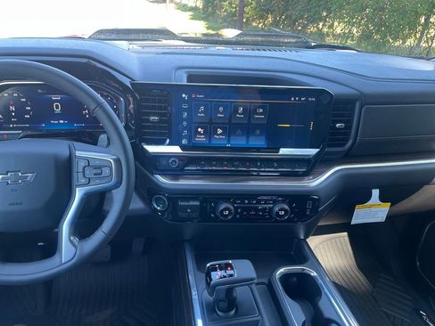 New 2026 Chevrolet Silverado 1500 LT Trail Boss w/ Safety Package image 18