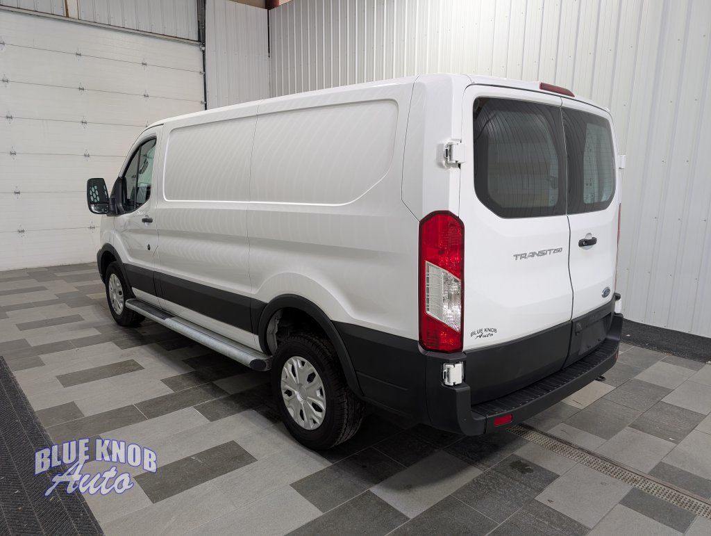 Used 2025 Ford Transit 250 Low Roof w/ Exterior Upgrade Package RWD image 2
