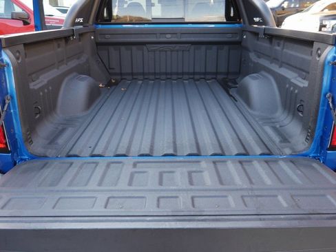 Used 2022 Chevrolet Colorado ZR2 w/ ZR2 Dusk Special Edition image 26