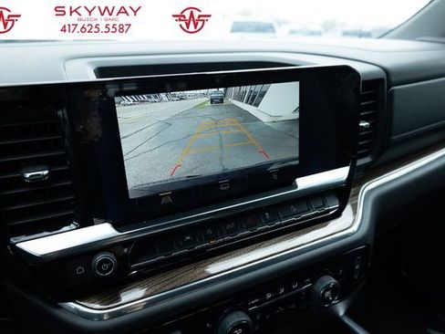 Used 2024 Chevrolet Silverado 1500 LT Trail Boss w/ Convenience Package II image 9