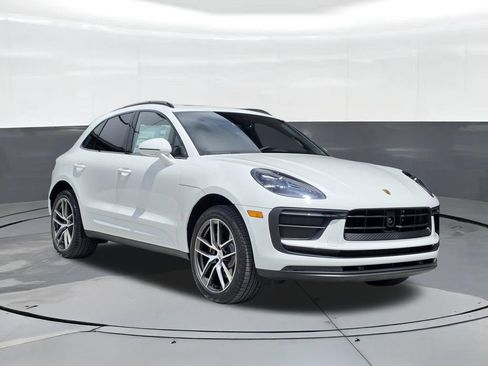 New 2026 Porsche Macan AWD/4WD image 6