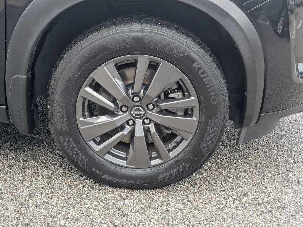 Used 2022 Nissan Pathfinder SV FWD image 13