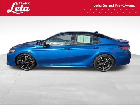 Used 2018 Toyota Camry XSE image 5