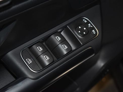 Certified 2026 Mercedes-Benz GLA 250 4MATIC image 6