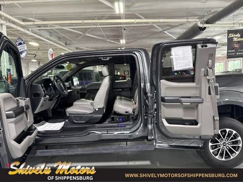 Used 2019 Ford F150 XLT w/ Equipment Group 302A Luxury AWD/4WD image 28