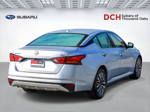 Used 2023 Nissan Altima 2.5 SV image 4