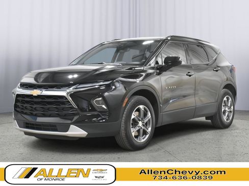 Used 2024 Chevrolet Blazer LT w/ Convenience Package AWD/4WD image 1