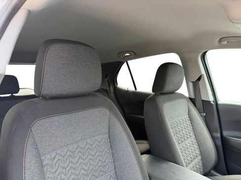 Used 2024 Chevrolet Equinox LT FWD image 26