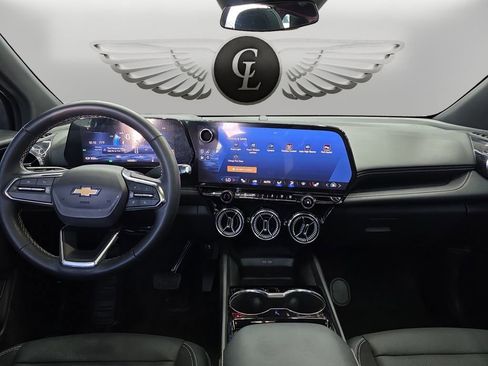 Used 2025 Chevrolet Blazer EV LT image 18