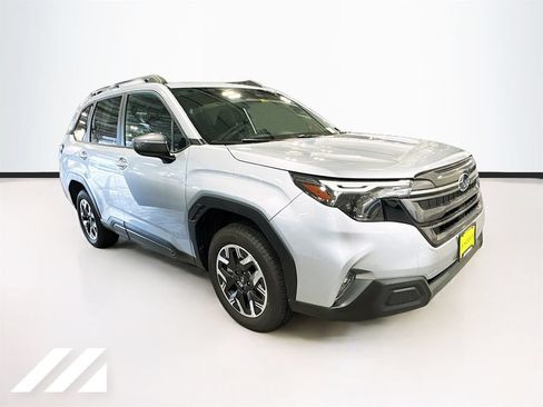 Used 2026 Subaru Forester Premium AWD/4WD image 3