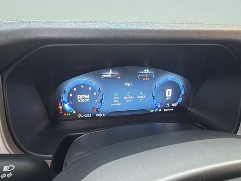 Used 2025 Ford Bronco Outer Banks image 30