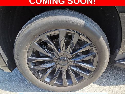 Used 2023 Cadillac Escalade Premium Luxury AWD/4WD image 6