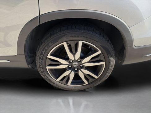 Used 2021 Honda Pilot Touring image 26