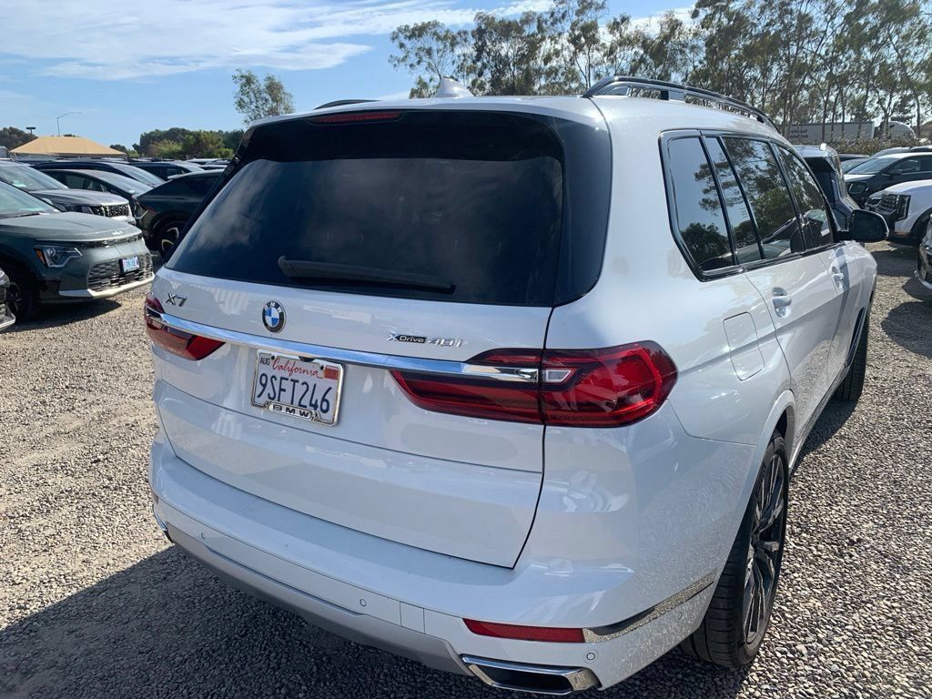 Used 2022 BMW X7 xDrive40i w/ Premium Package AWD/4WD image 6