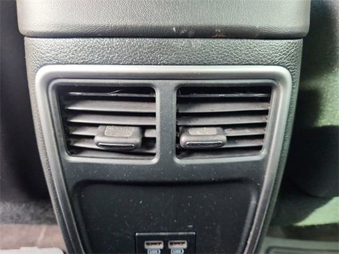 Used 2016 Dodge Charger SE image 19