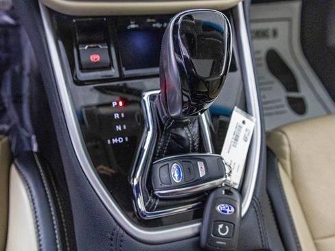 Used 2020 Subaru Outback Limited image 31