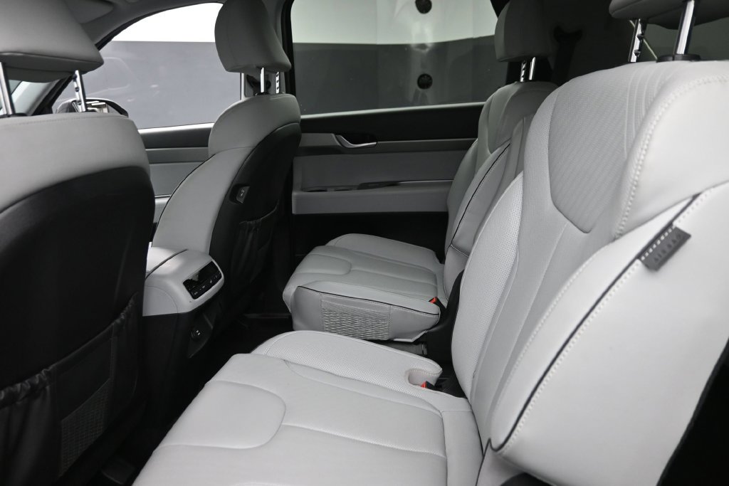 Used 2025 Hyundai Palisade SEL AWD/4WD image 14