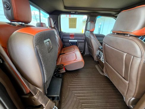 Used 2018 Ford F150 King Ranch w/ Equipment Group 601A Luxury AWD/4WD image 78