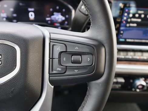 Certified 2024 GMC Sierra 1500 Elevation image 18