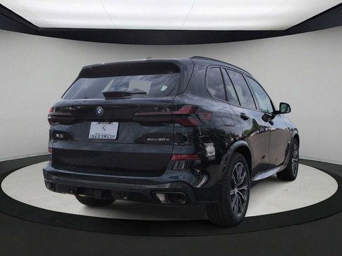 Used 2026 BMW X5 xDrive50e w/ M Sport Package AWD/4WD image 8