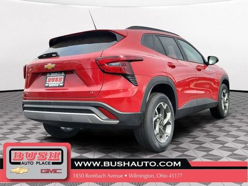 New 2026 Chevrolet Trax LT w/ Driver Confidence Package image 4