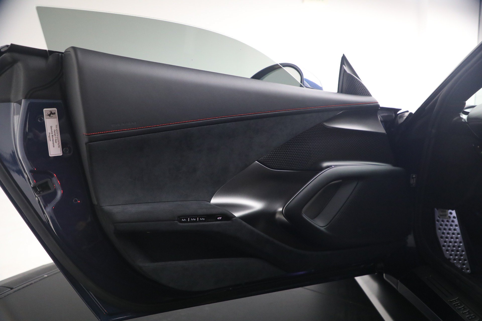 Certified 2025 Ferrari 12Cilindri RWD image 24
