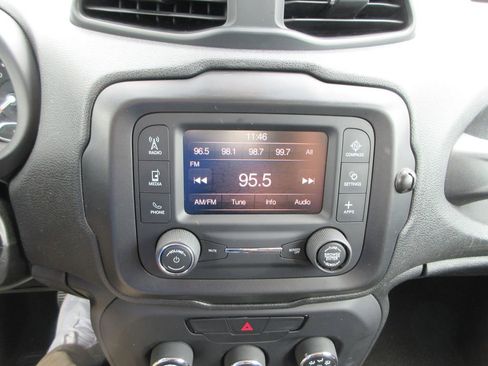 Used 2019 Jeep Renegade Sport w/ Sport Appearance Group AWD/4WD image 31