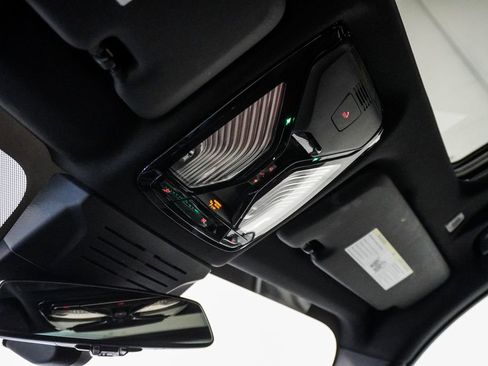 Used 2025 BMW X5 xDrive50e image 27