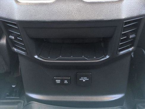 Used 2023 Toyota Tundra Limited image 17